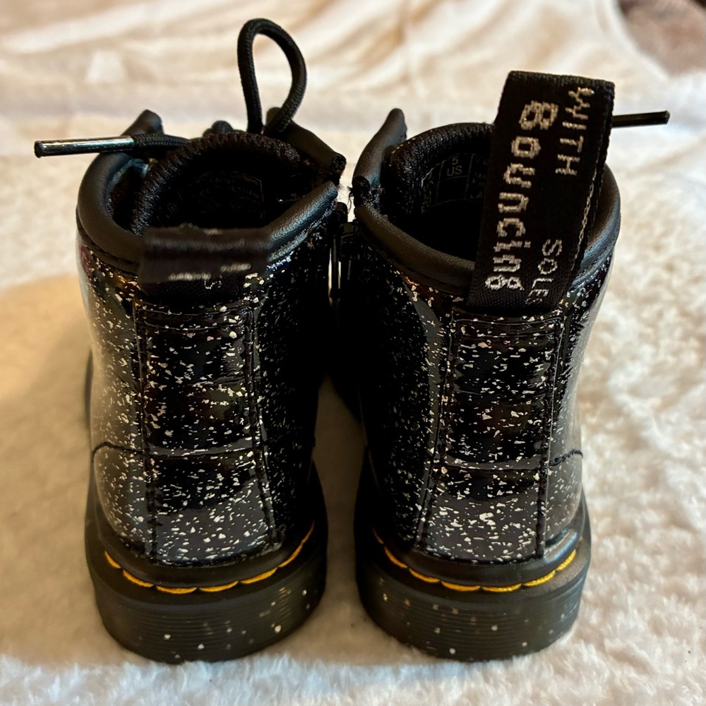NWOT Toddler 5 Dr. Martens 1460 Cosmic Glitter Black Boots Kids Baby Punk Grunge - Picture 3 of 8